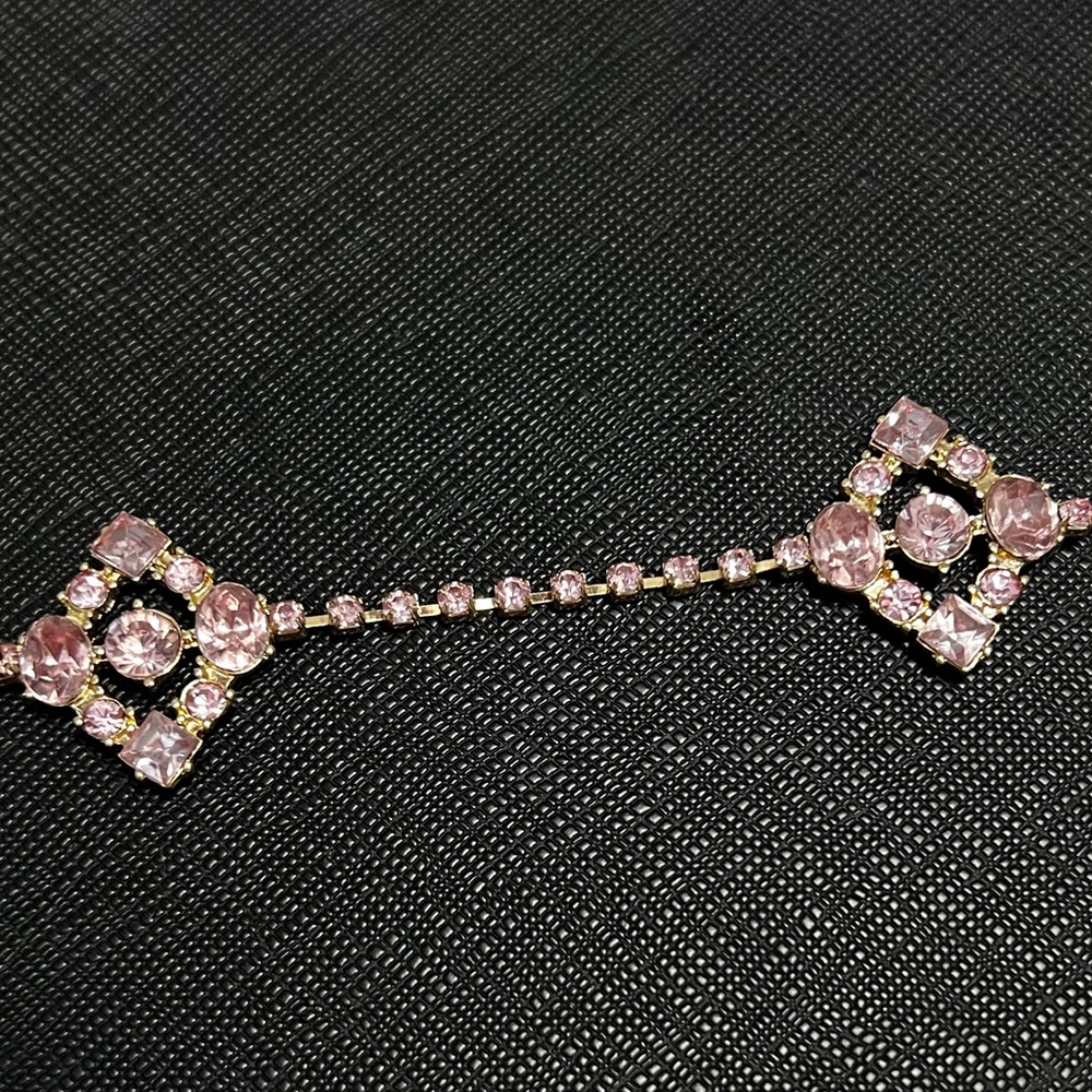 Pink Chocker - Picture 2 of 2
